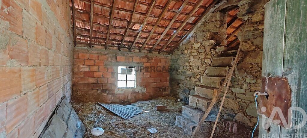 Moradia T0 à venda em Proença-a-Nova e Peral