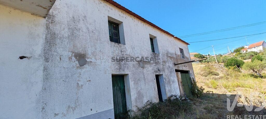 Moradia T0 à venda em Proença-a-Nova e Peral