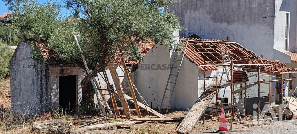 Moradia T0 à venda em Proença-a-Nova e Peral
