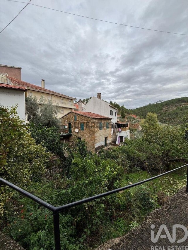Moradia T2 à venda em Sobreira Formosa e Alvito da Beira