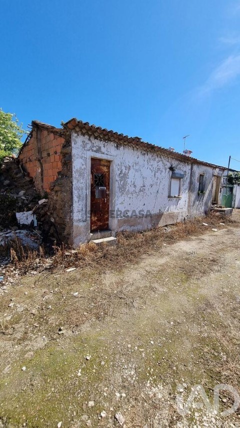 Moradia T2 à venda em Serra