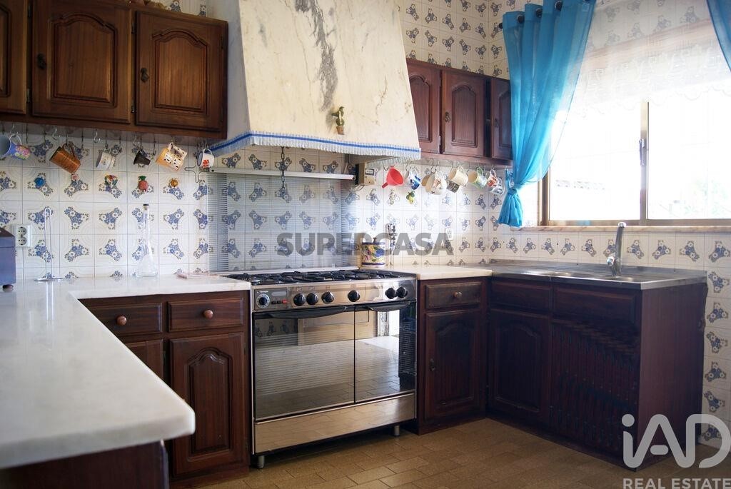 Moradia T6 à venda em Fermentelos