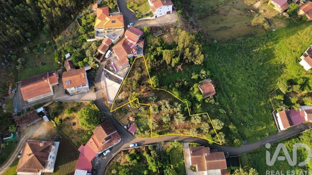 Gründstück verkaufen auf Semide e Rio Vide