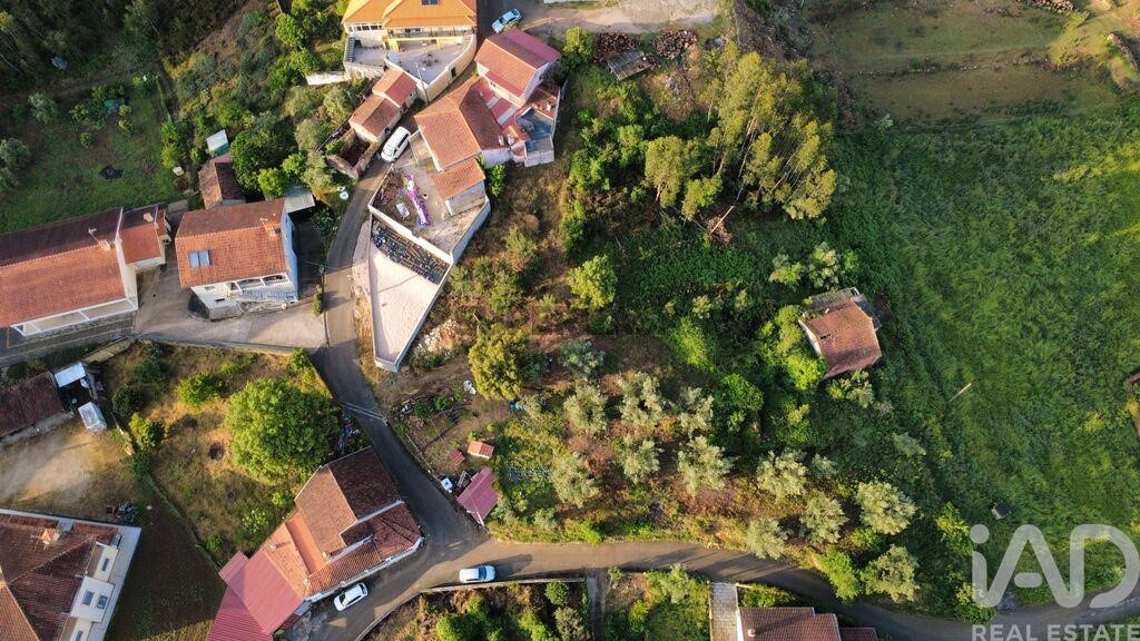 Gründstück verkaufen auf Semide e Rio Vide