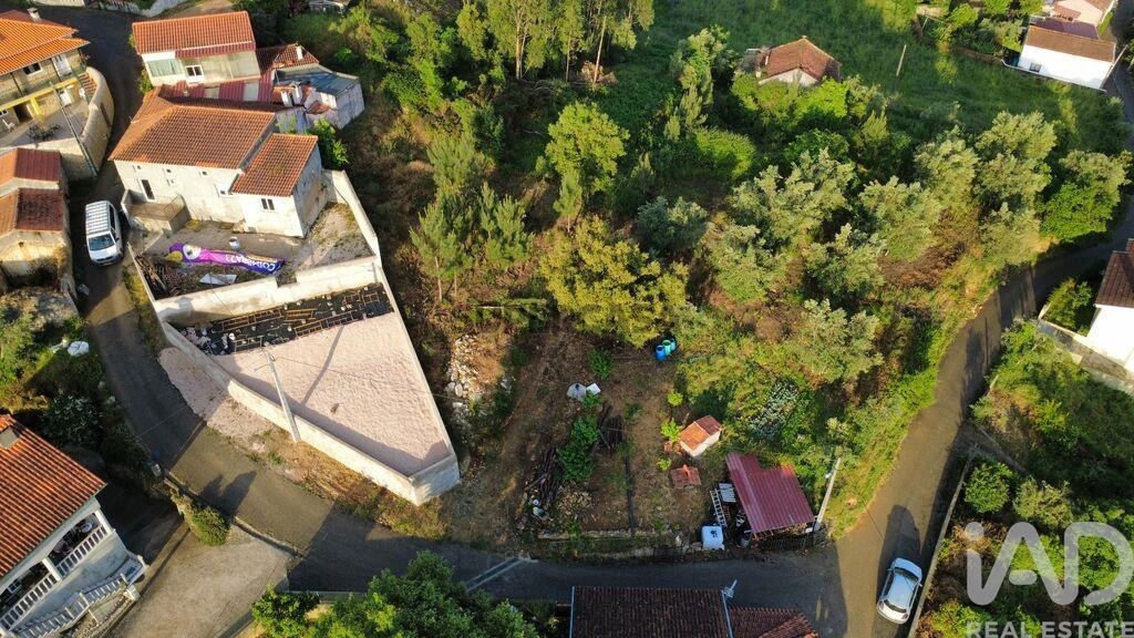 Gründstück verkaufen auf Semide e Rio Vide