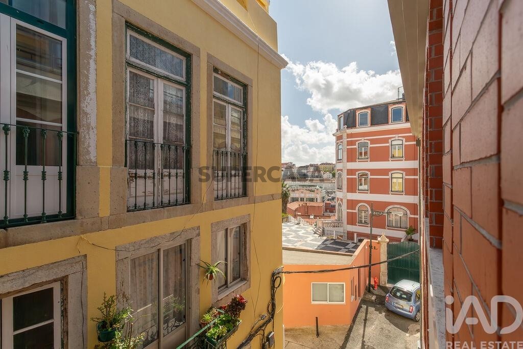 Apartamento T2 à venda em Arroios, 2º andar