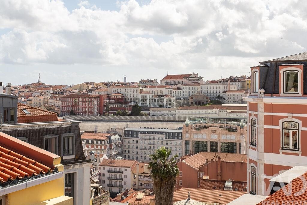 Apartamento T2 à venda em Arroios, 2º andar