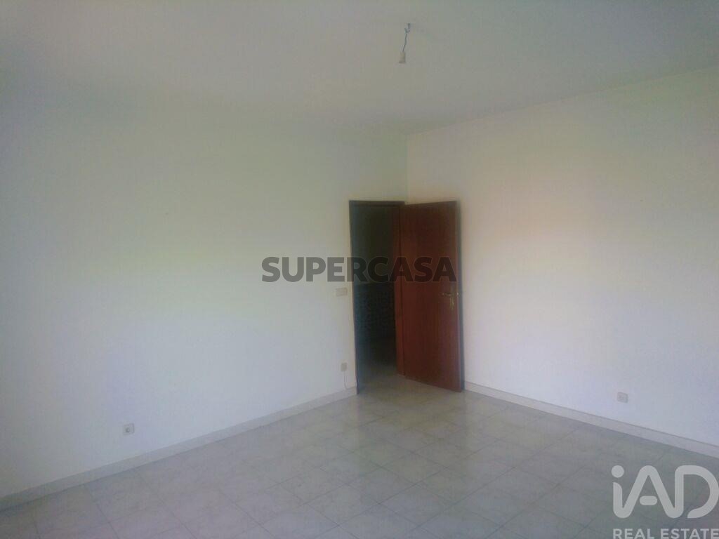 Apartment 3 Zimmer verkaufen auf Salvador e Santa Maria da Feira, 2º boden
