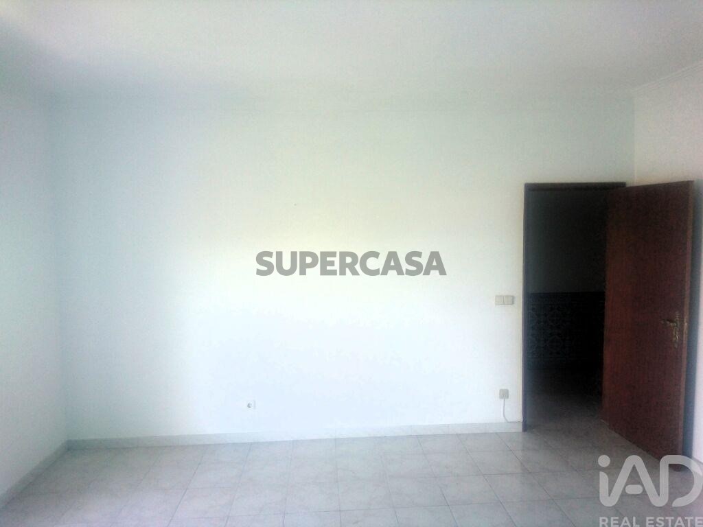 Apartment 3 Zimmer verkaufen auf Salvador e Santa Maria da Feira, 2º boden