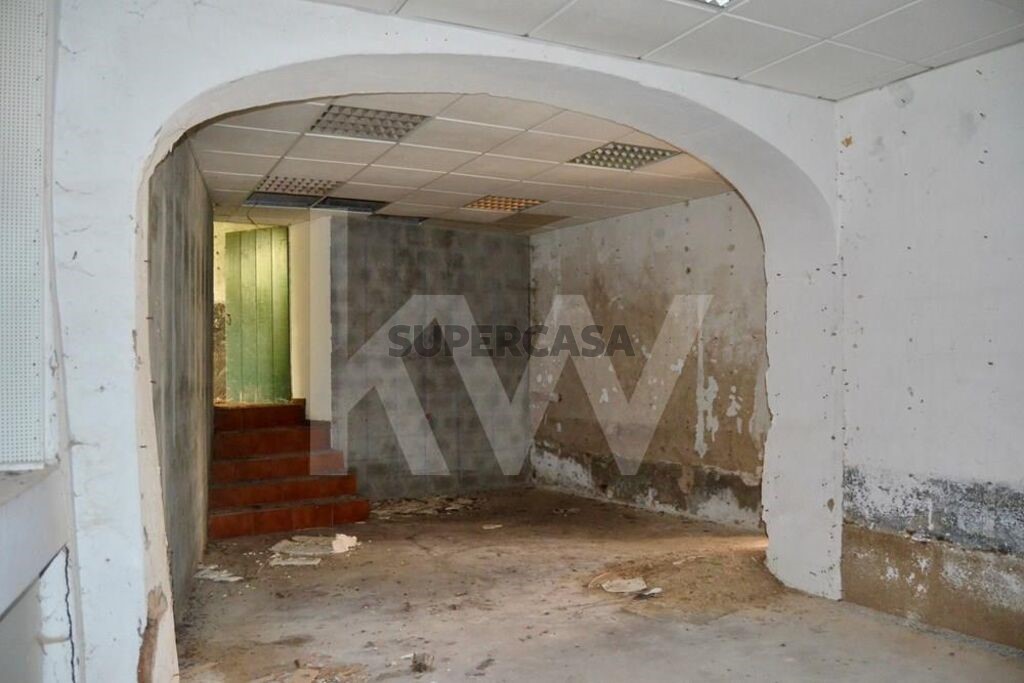 Prédio à venda em Évora (São Mamede, Sé, São Pedro e Santo Antão)