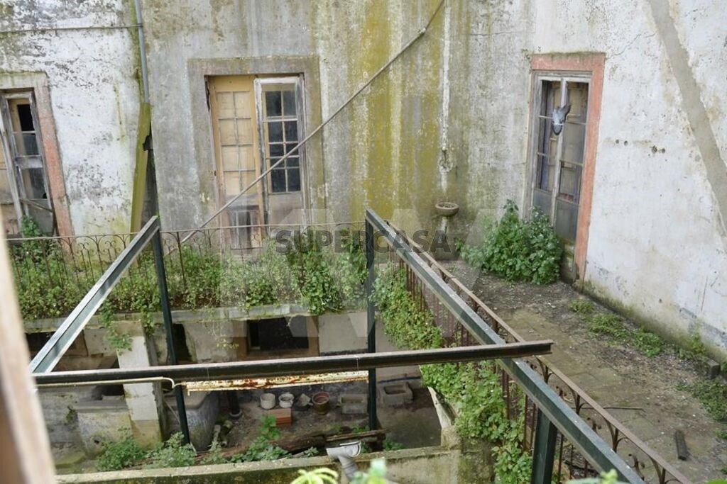 Prédio à venda em Évora (São Mamede, Sé, São Pedro e Santo Antão)