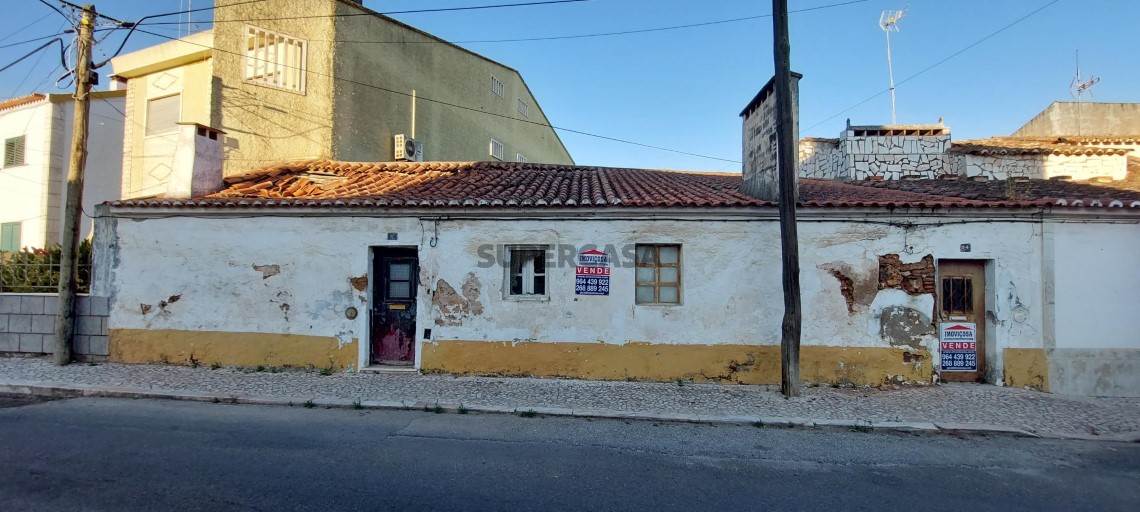 Casa Antiga T1+1 à venda em Nossa Senhora da Conceição e São Bartolomeu
