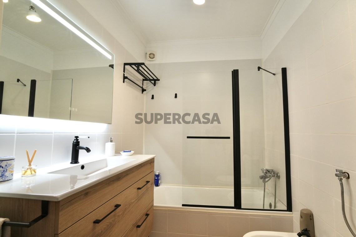 Encantador Apartamento T1 Totalmente Remodelado