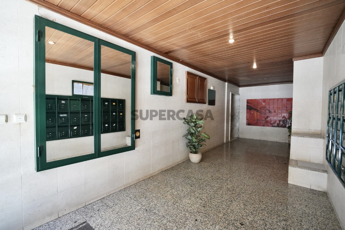 Encantador Apartamento T1 Totalmente Remodelado
