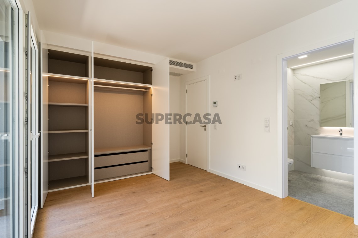 Suite 2