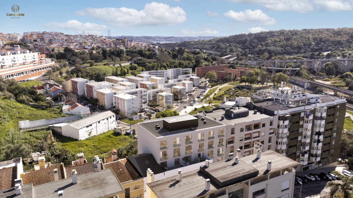 Nova construção à venda em Calçada da Quintinha