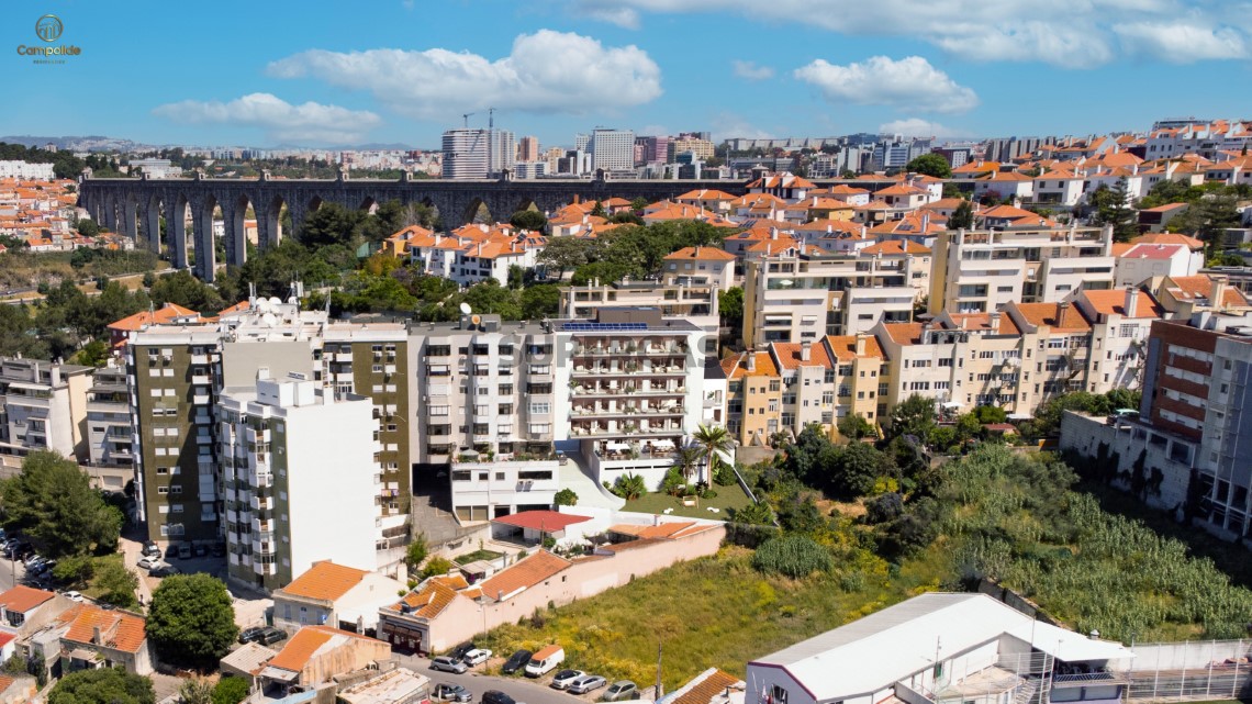 Nova construção à venda em Calçada da Quintinha