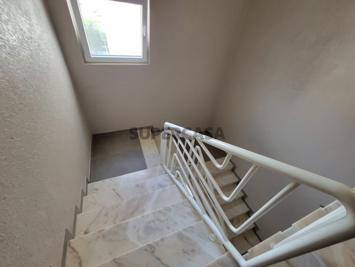 Escadas exteriores
