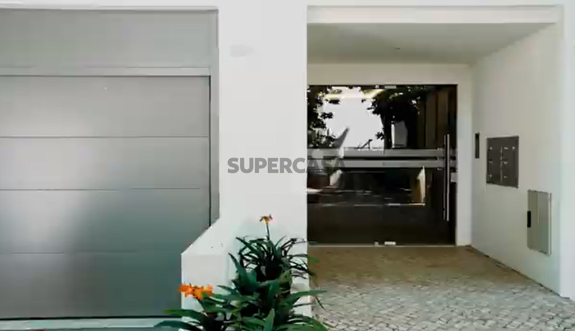 Exterior entrada principal
