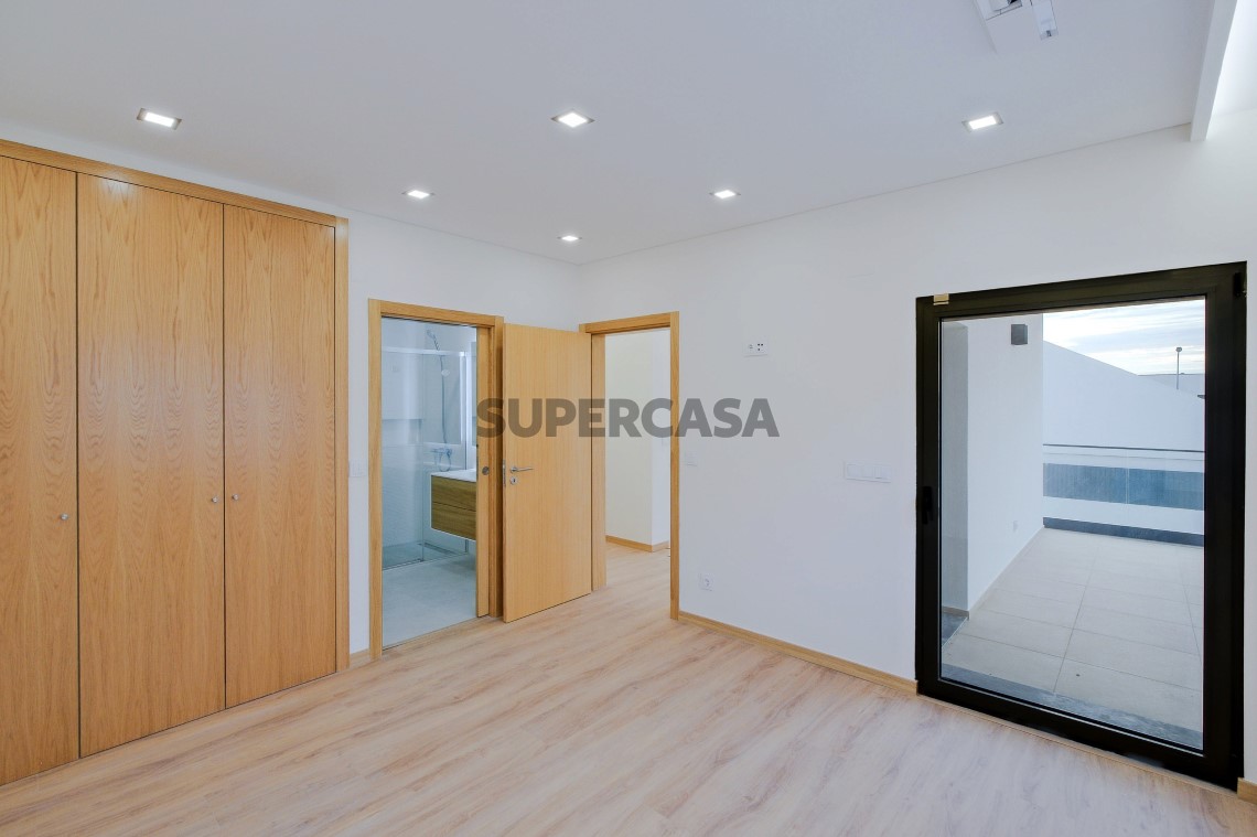 Haus 4 Zimmer Triplex verkaufen auf Rua das Flores