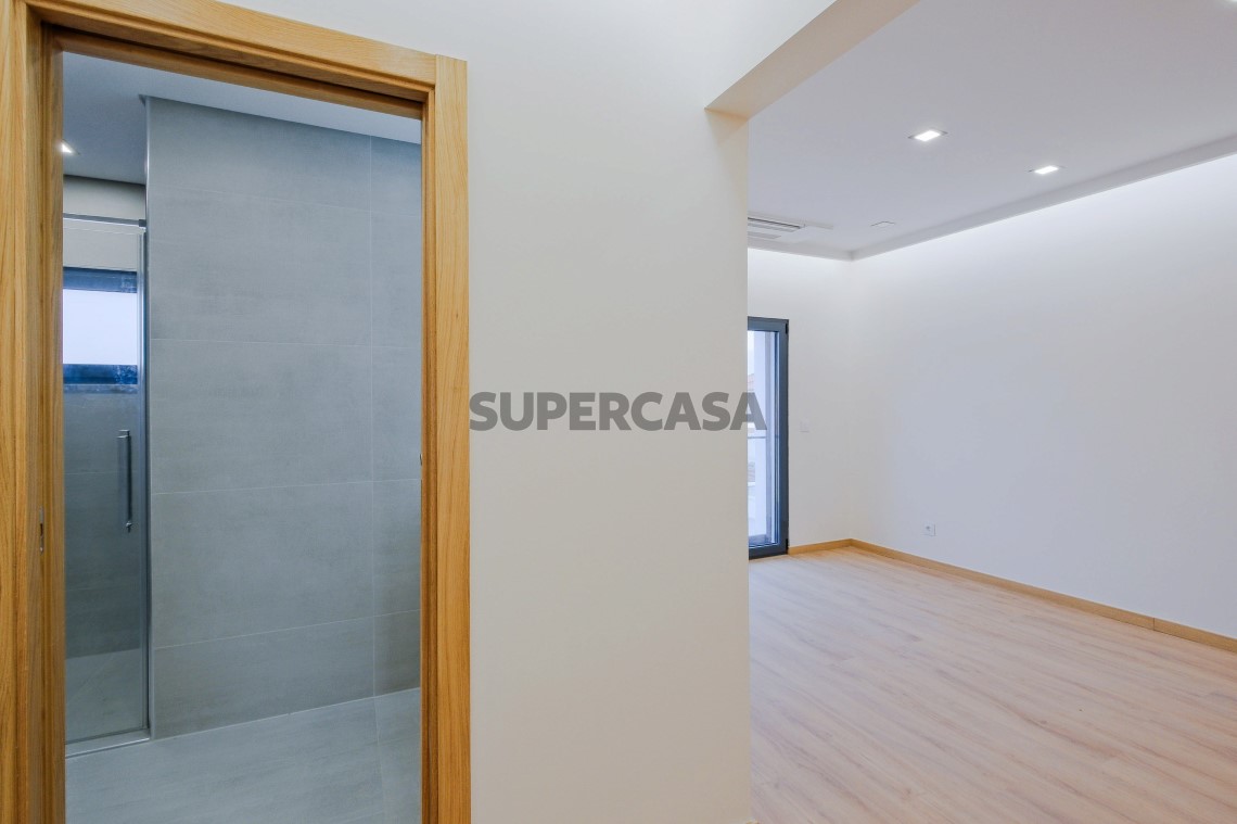 Haus 4 Zimmer Triplex verkaufen auf Rua das Flores