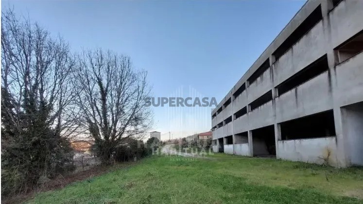 Prédio à venda em Galegos (Santa Maria)