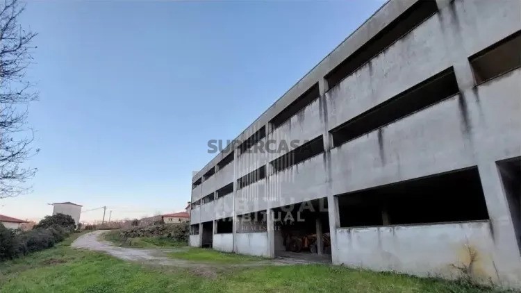Prédio à venda em Galegos (Santa Maria)