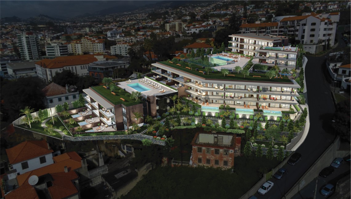 UPTOWN LUX2-01-01