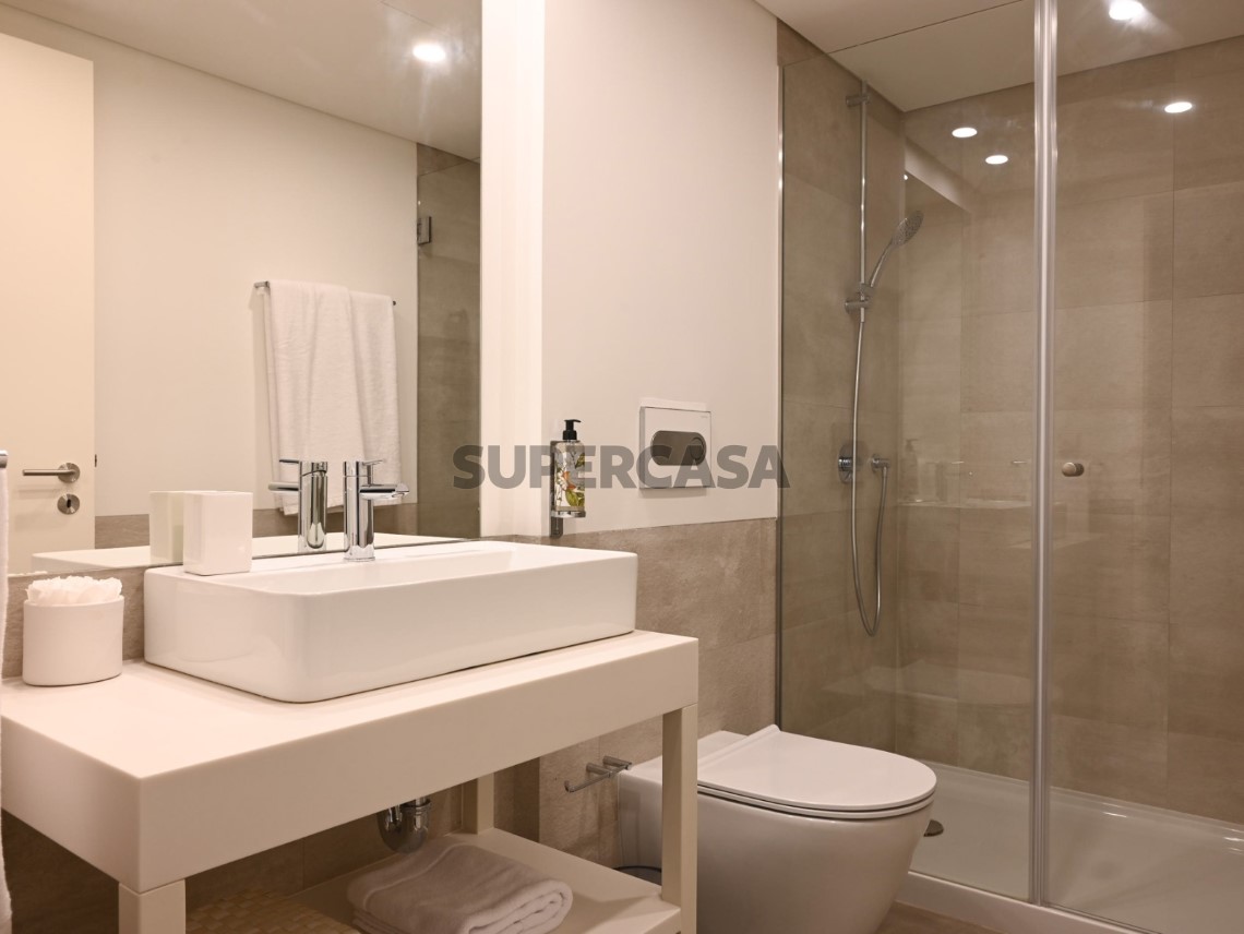 Comprar apartamento Porto investimento | Fervença Palace Cluttons Lisboa_vistas