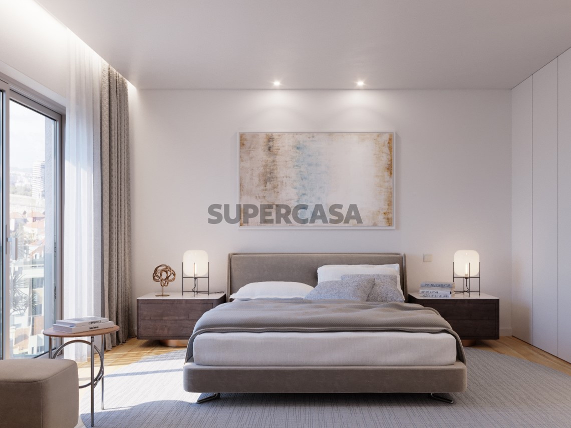 Venda-Apartamento-varanda-garagem-Campolide-Cluttons-3D-piso 4 quarto