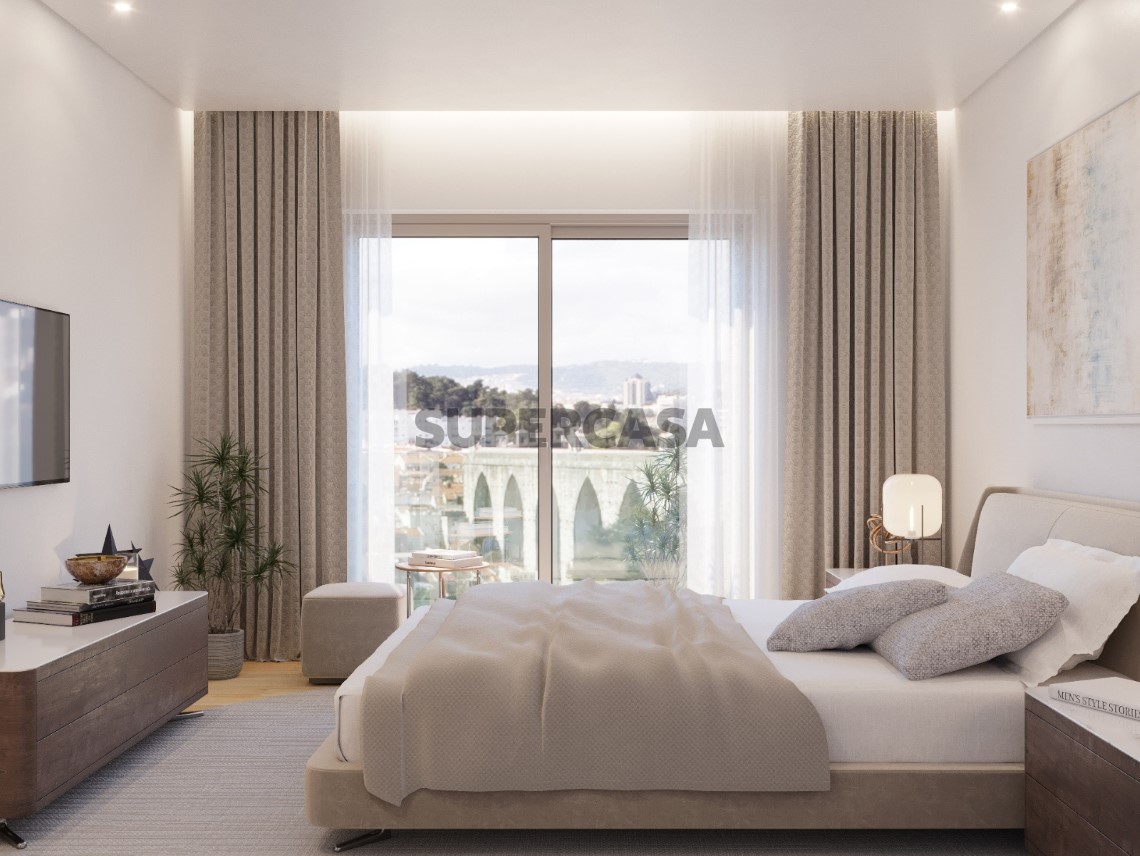 Venda-Apartamento-varanda-garagem-Campolide-Cluttons-3D-piso 4 quarto1