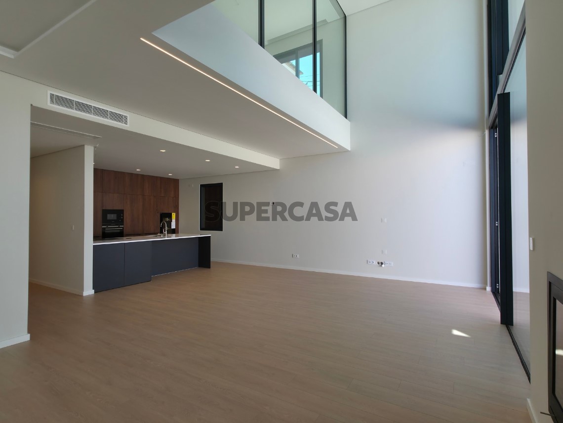venda moradia jardim e piscina em Murches_Cluttons