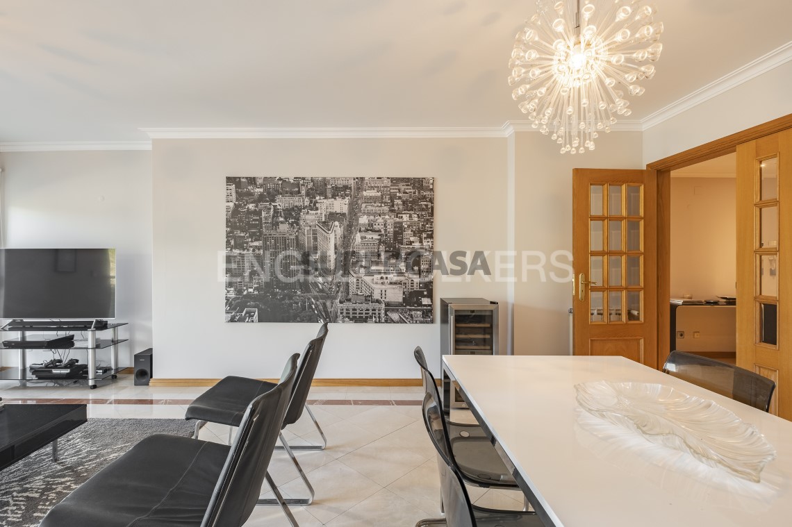 Elegante T2 com Vista Mar