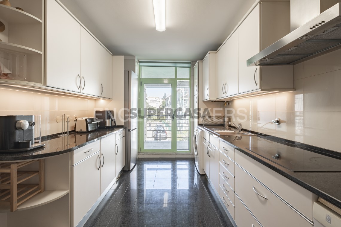 Elegante T2 com Vista Mar