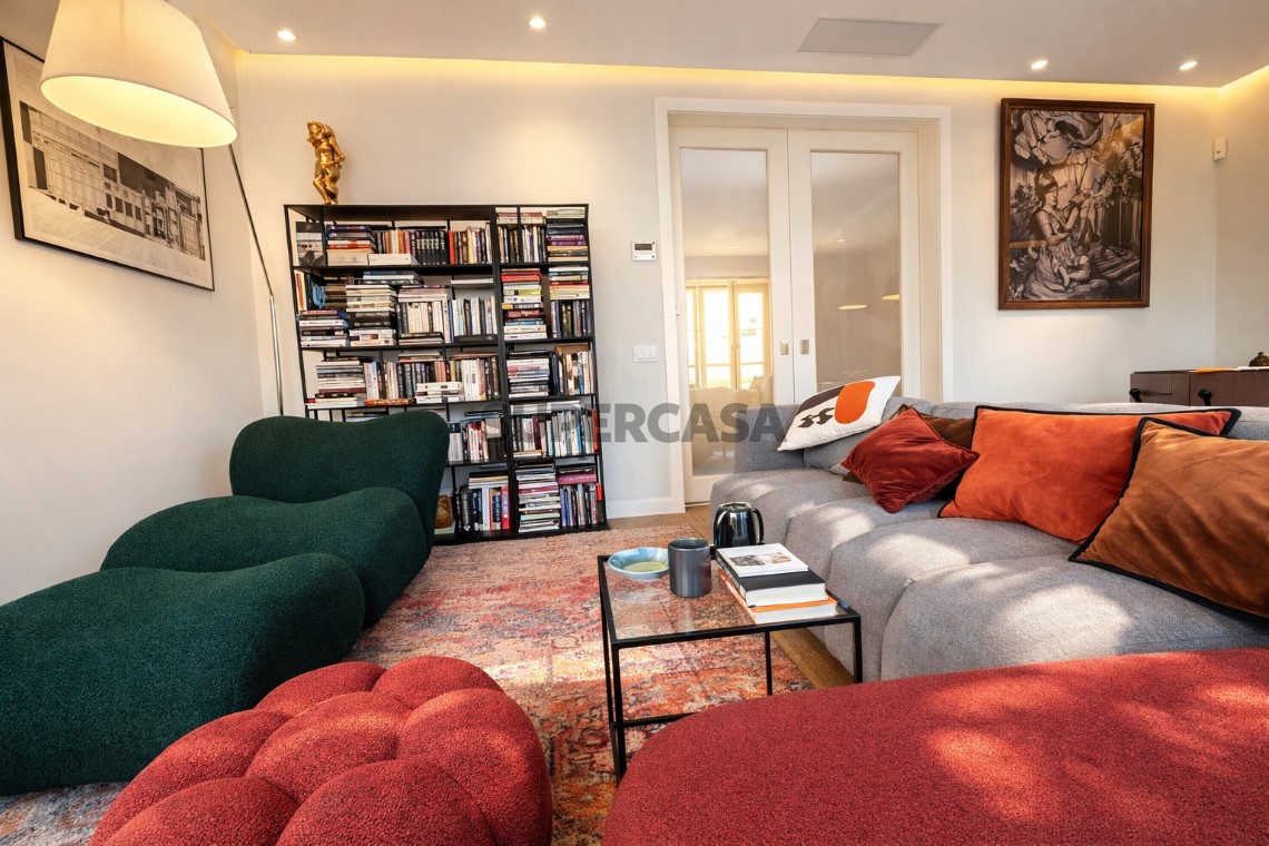 Apartment 2 Zimmer verkaufen auf Rua Sampaio e Pina, 3º boden