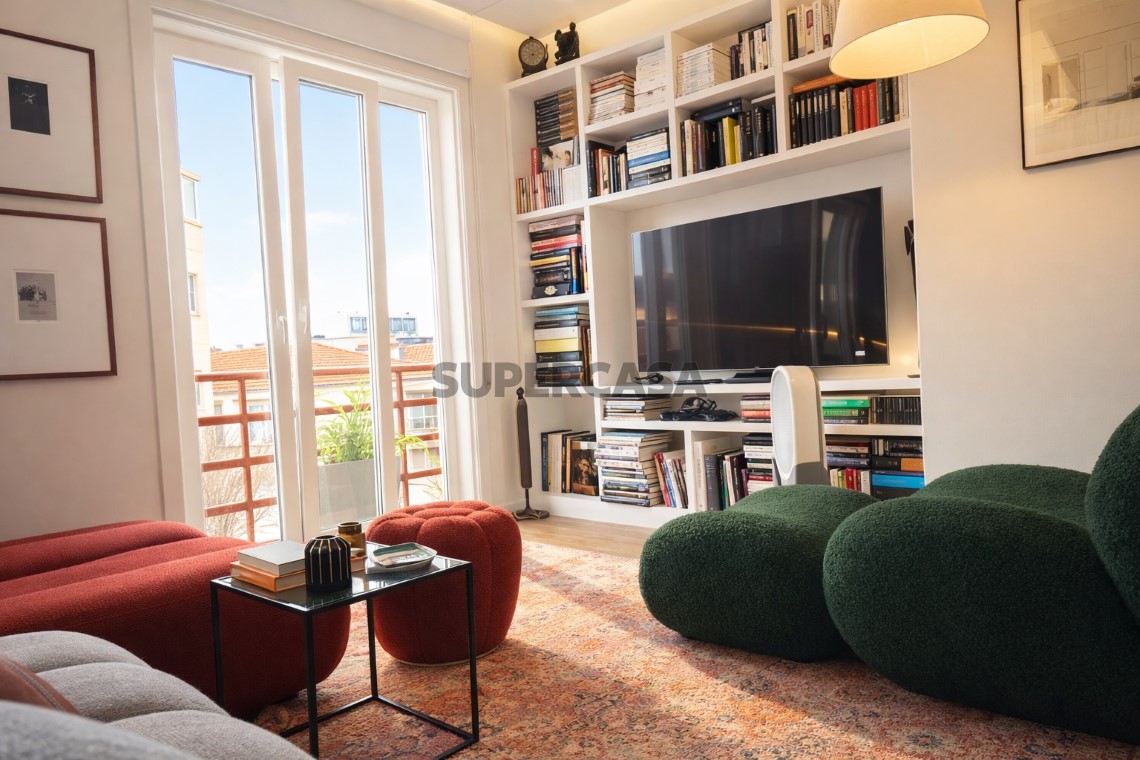 Apartment 2 Zimmer verkaufen auf Rua Sampaio e Pina, 3º boden