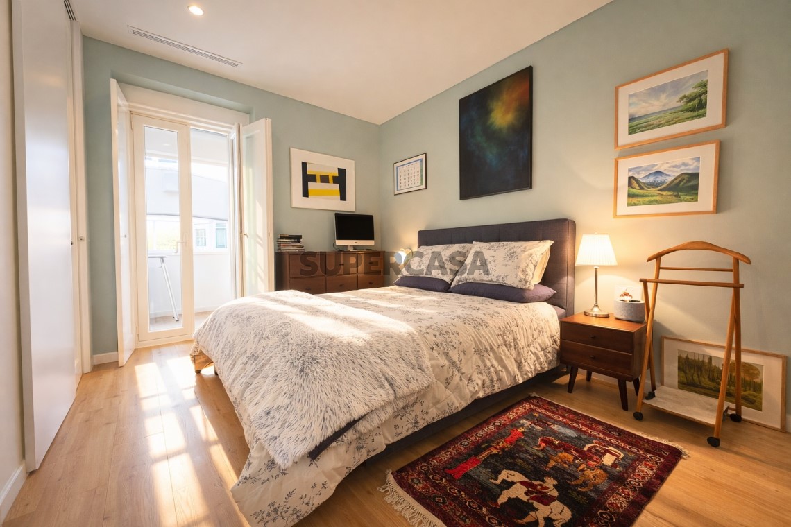 Apartment 2 Zimmer verkaufen auf Rua Sampaio e Pina, 3º boden