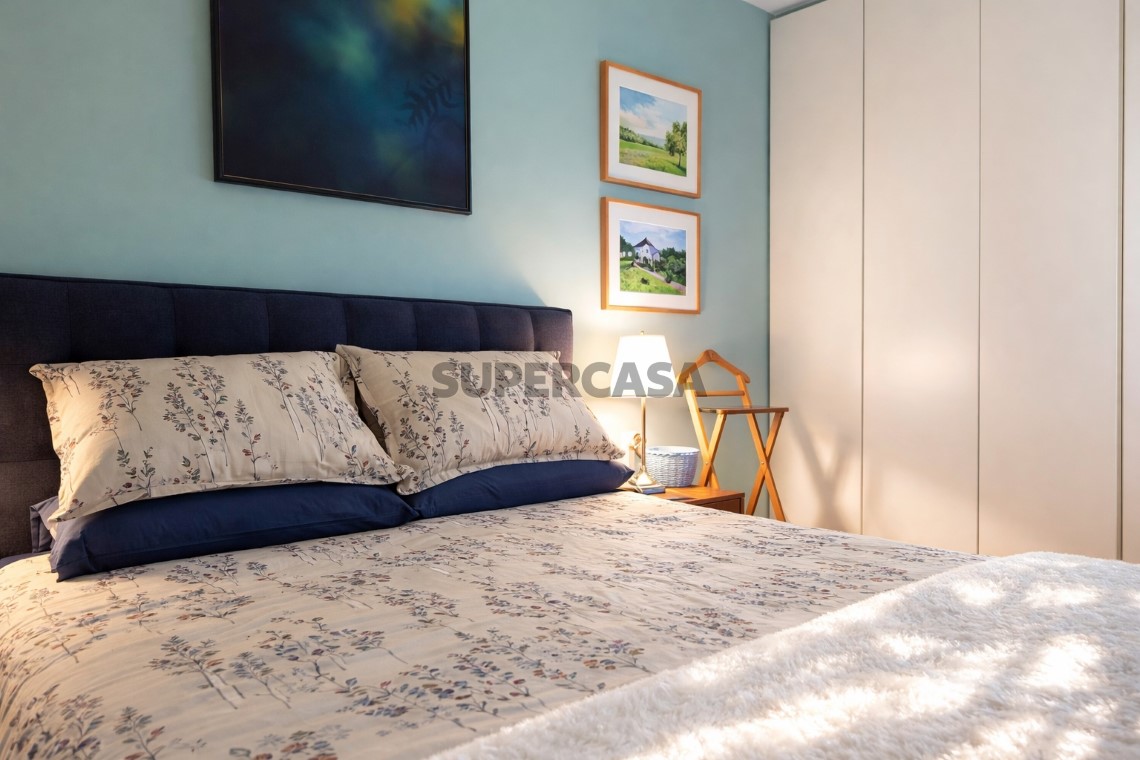 Apartment 2 Zimmer verkaufen auf Rua Sampaio e Pina, 3º boden