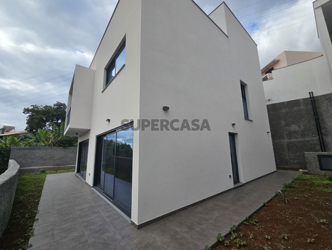 Moradia à venda em Câmara de Lobos