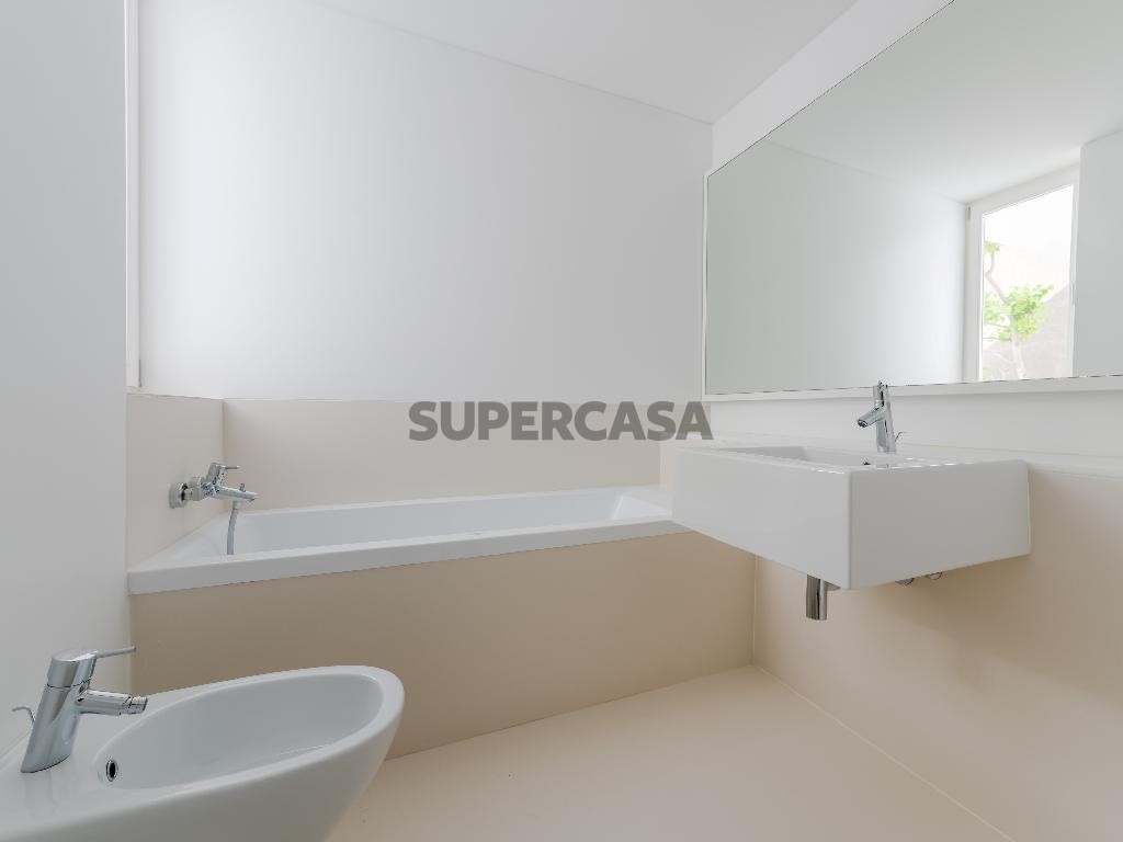 Moradia à venda na Rampa da Rua Velha da Ajuda