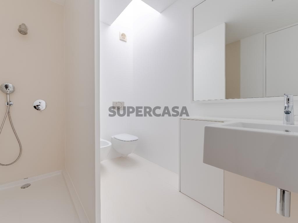 Moradia à venda na Rampa da Rua Velha da Ajuda