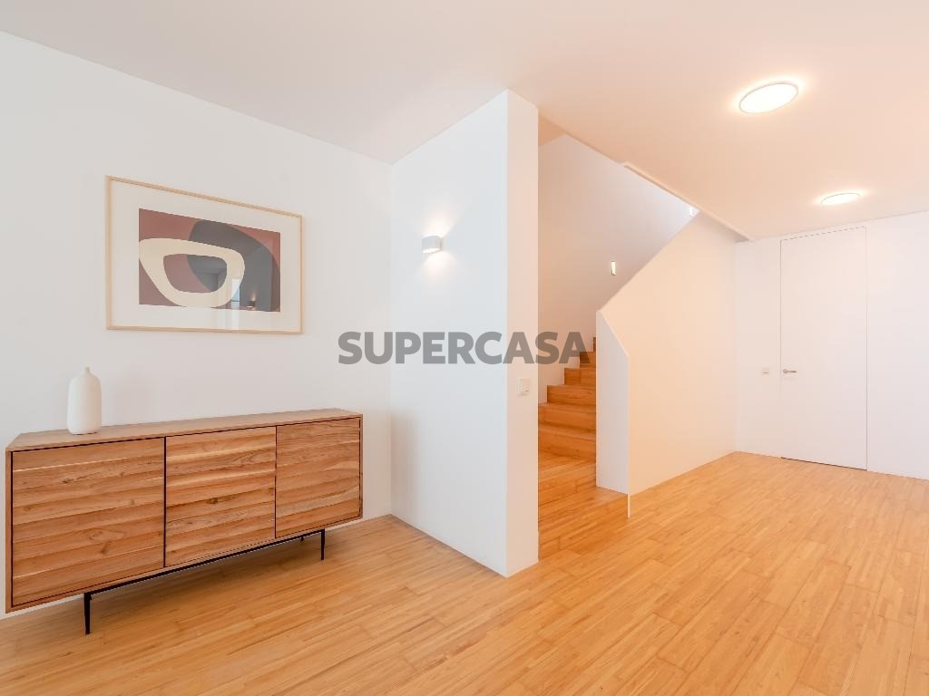 Moradia à venda na Rampa da Rua Velha da Ajuda