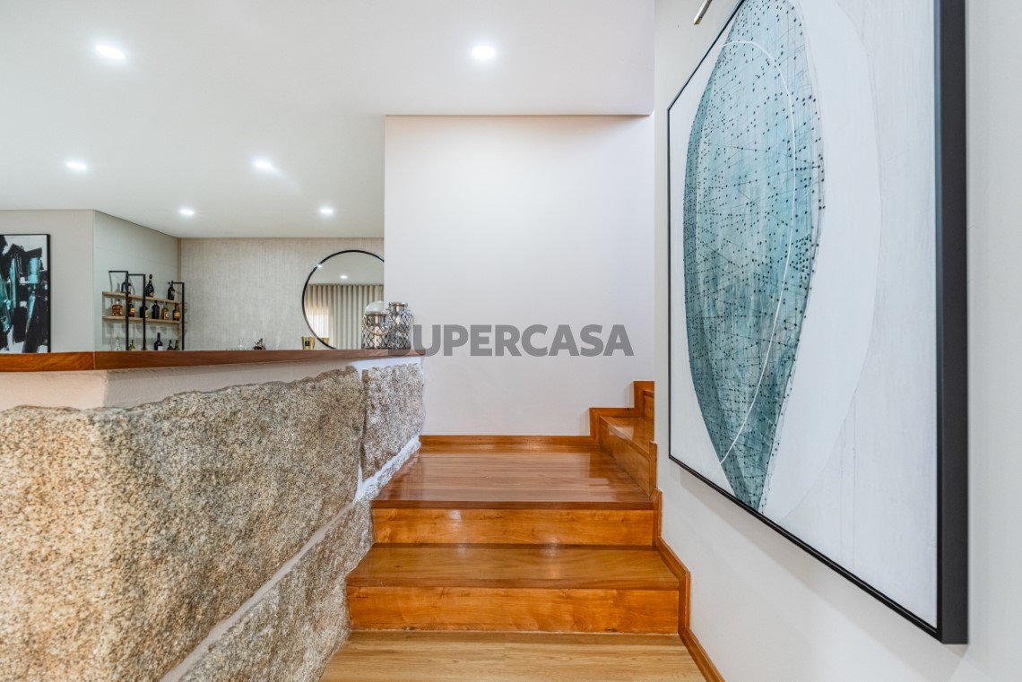 Moradia T3 de Luxo com jardim em Idães, Felgueiras