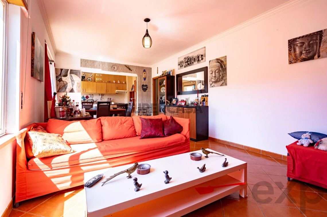 Apartment 2 Zimmer verkaufen auf Ota