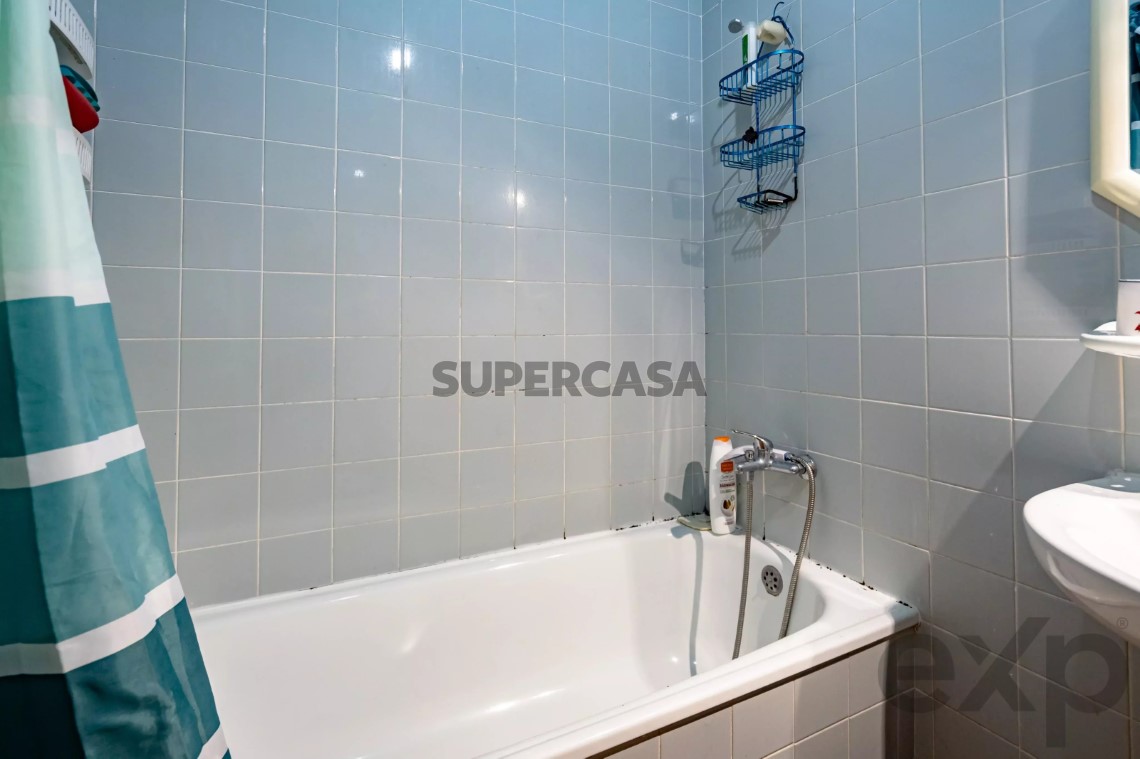 Apartment 2 Zimmer verkaufen auf Ota