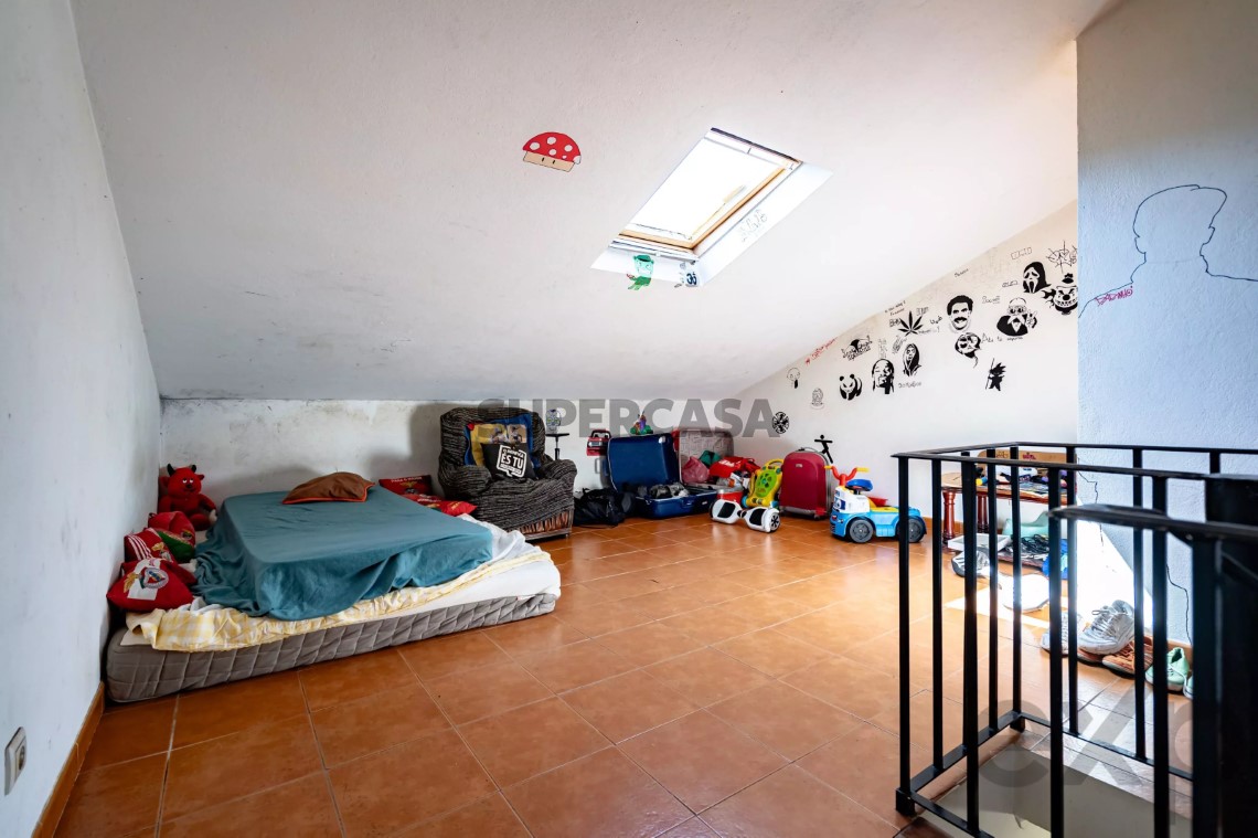 Apartment 2 Zimmer verkaufen auf Ota