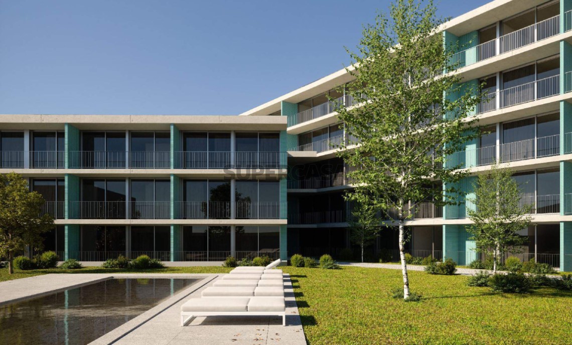 Exterior - Piscina e Jardim