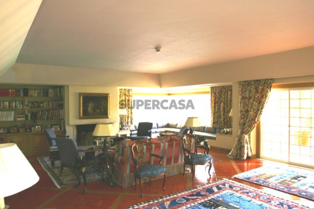 Maison 6 Chambres vendre au Santo Estevão