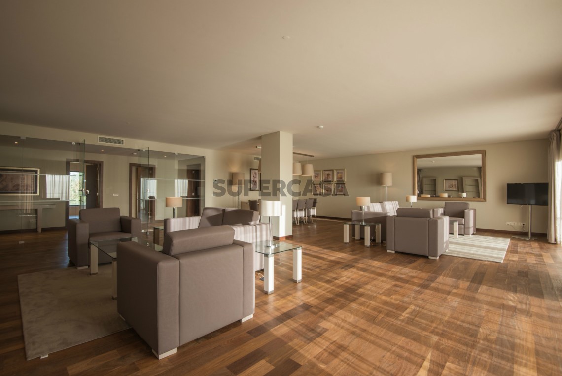 Appartement 3 Chambres vendre au S.Maria e S.Miguel, S.Martinho, S.Pedro Penaferrim, 3ème étage