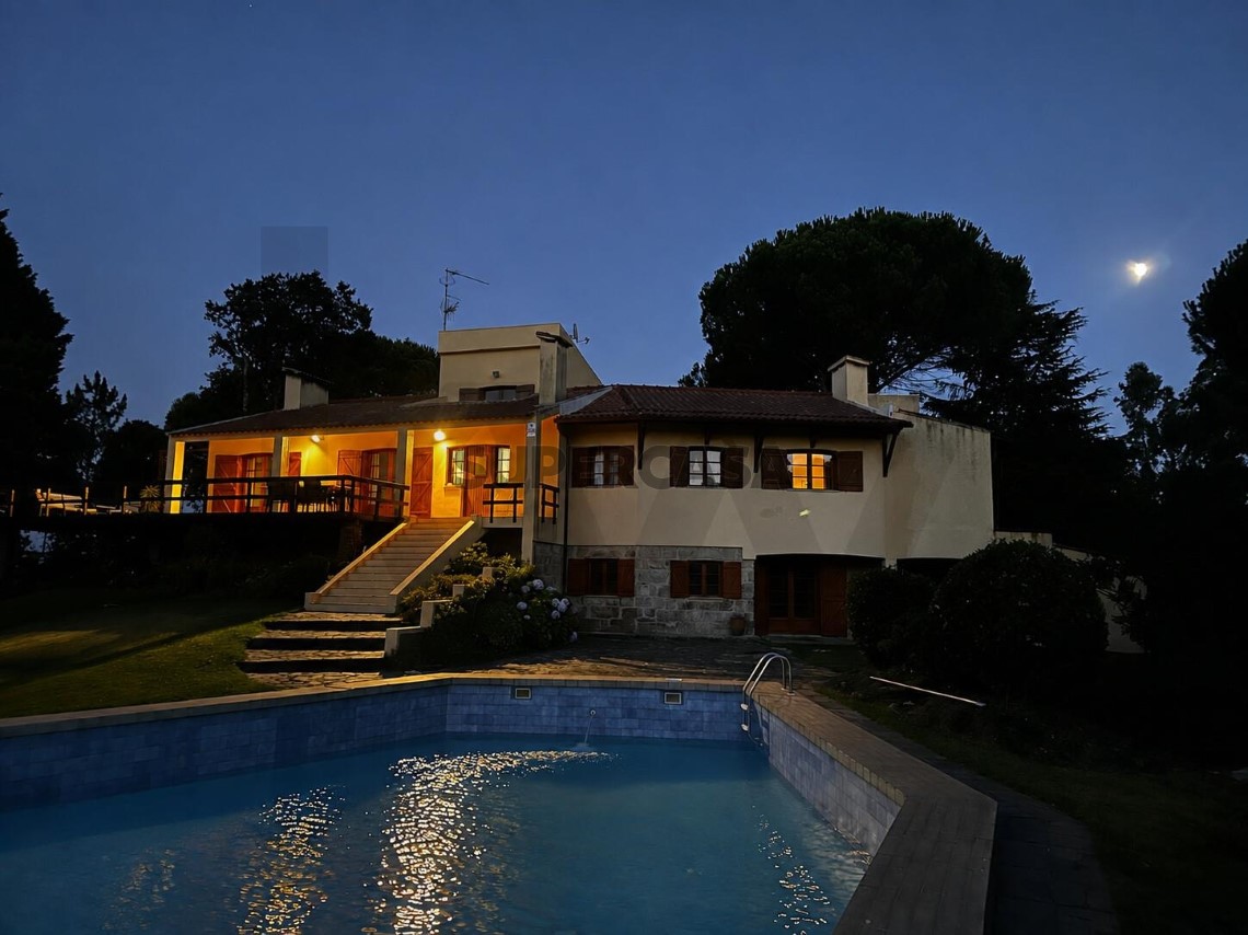 Finca 5 habitaciones en venta en Palmeira de Faro